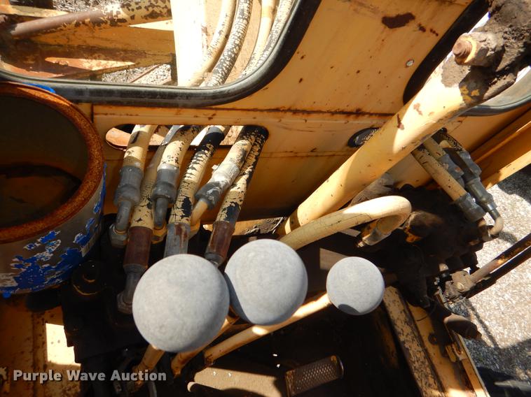 image for item DG0923 Allis Chalmers rigid frame motor grader