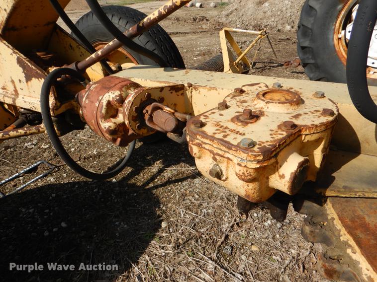 image for item DG0923 Allis Chalmers rigid frame motor grader