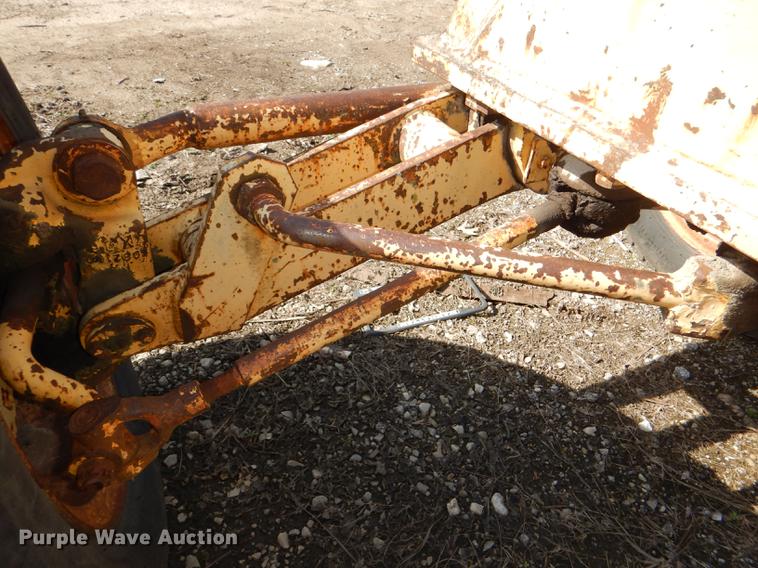 image for item DG0923 Allis Chalmers rigid frame motor grader