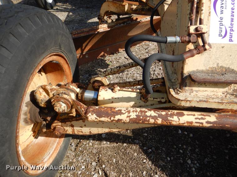 image for item DG0923 Allis Chalmers rigid frame motor grader