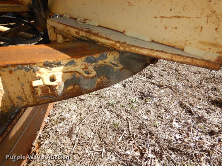 image for item DG0923 Allis Chalmers rigid frame motor grader