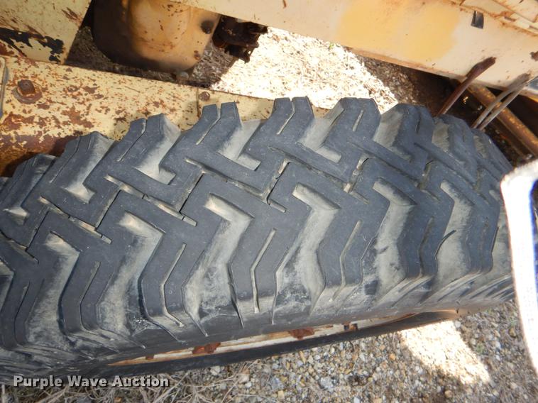 image for item DG0923 Allis Chalmers rigid frame motor grader