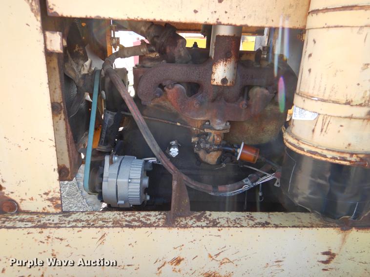 image for item DG0923 Allis Chalmers rigid frame motor grader