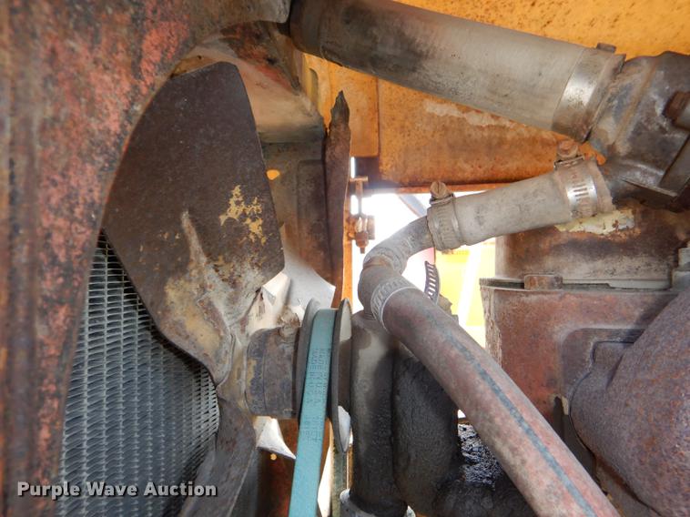 image for item DG0923 Allis Chalmers rigid frame motor grader