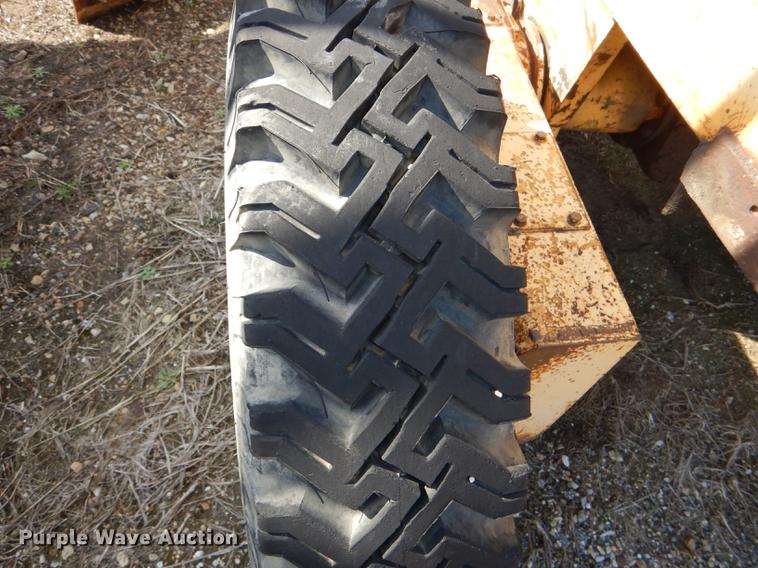 image for item DG0923 Allis Chalmers rigid frame motor grader