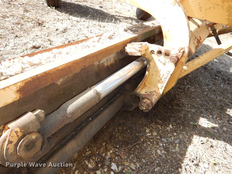 image for item DG0923 Allis Chalmers rigid frame motor grader