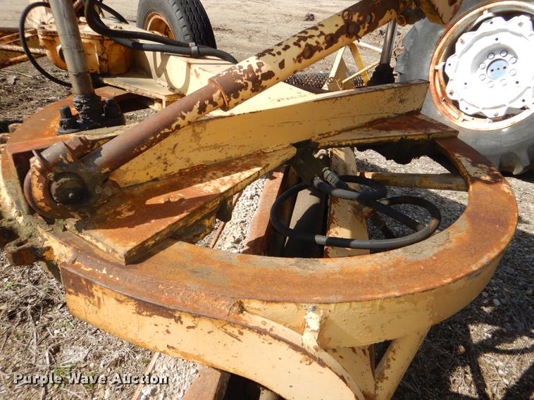 image for item DG0923 Allis Chalmers rigid frame motor grader
