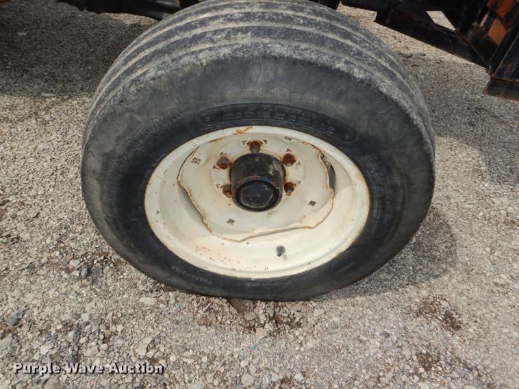 image for item DG0962 1993 Case IH 595 tractor