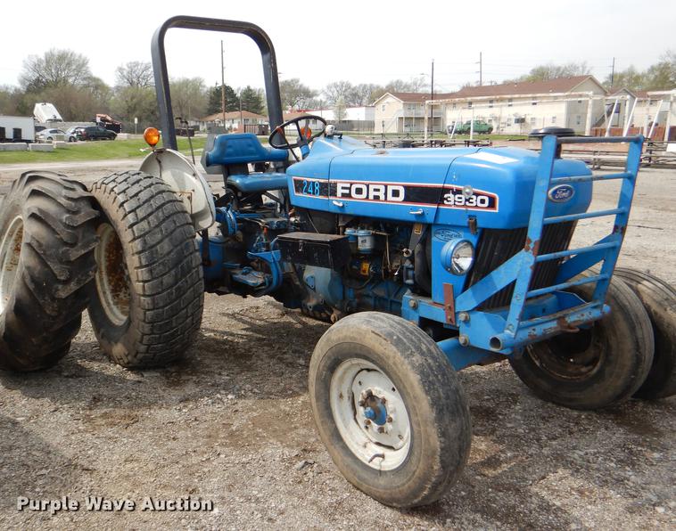 image for item DG0987 1993 Ford 3930 tractor