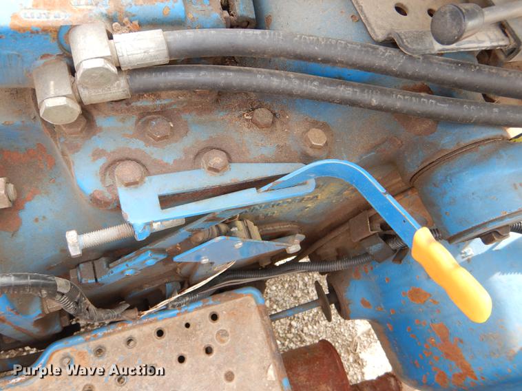 image for item DG0987 1993 Ford 3930 tractor