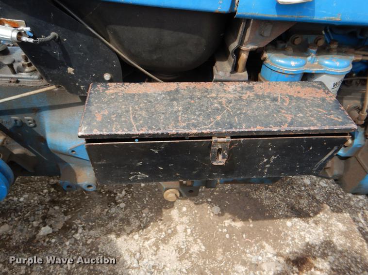 image for item DG0987 1993 Ford 3930 tractor