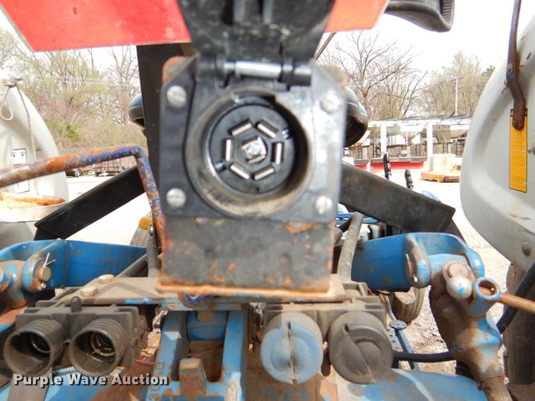 image for item DG0987 1993 Ford 3930 tractor