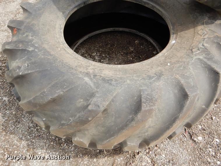 image for item DG0987 1993 Ford 3930 tractor