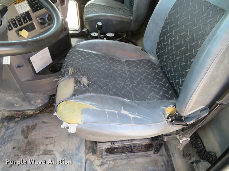 image for item DG3944 2010 Mack GU713 Granite dump truck