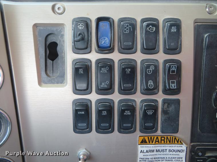 image for item DG3944 2010 Mack GU713 Granite dump truck