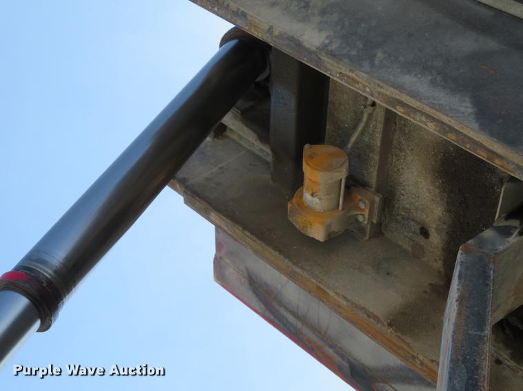 image for item DG3944 2010 Mack GU713 Granite dump truck