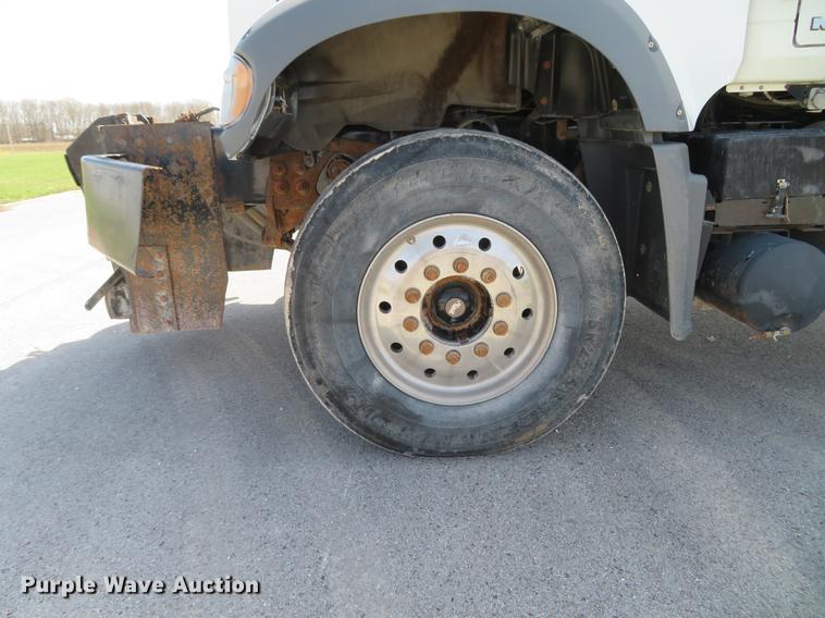 image for item DG3944 2010 Mack GU713 Granite dump truck