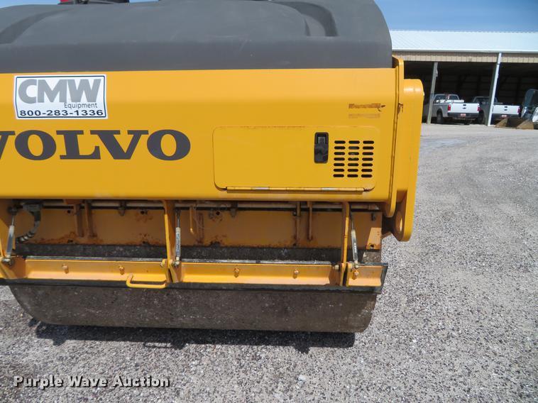 image for item DG3945 2016 Volvo DD70 double drum roller