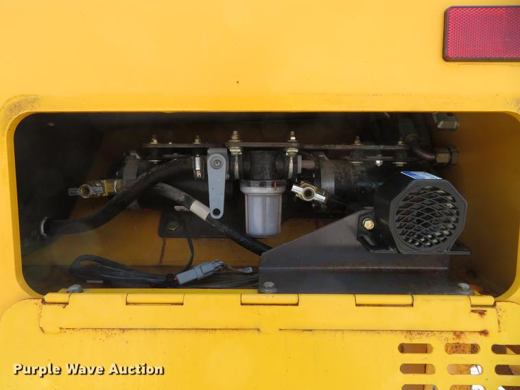 image for item DG3945 2016 Volvo DD70 double drum roller