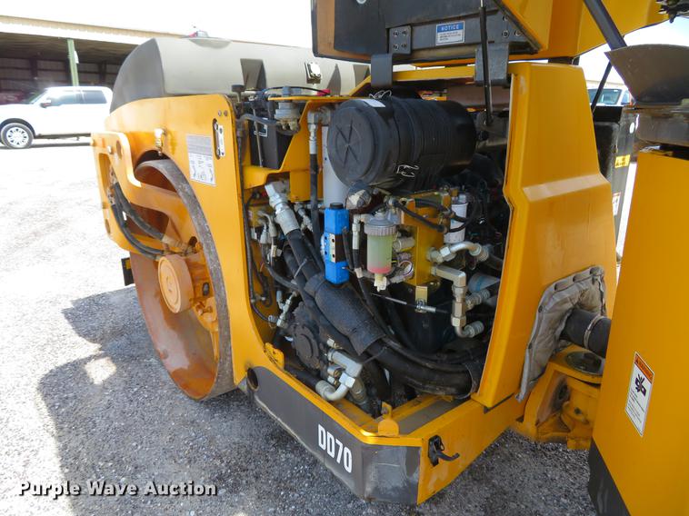 image for item DG3945 2016 Volvo DD70 double drum roller