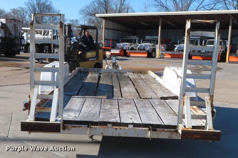 image for item DG3951 1998 Cronkite 2900E utility trailer