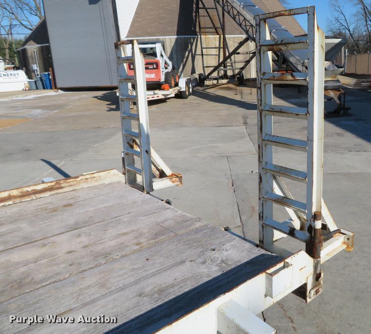 image for item DG3951 1998 Cronkite 2900E utility trailer