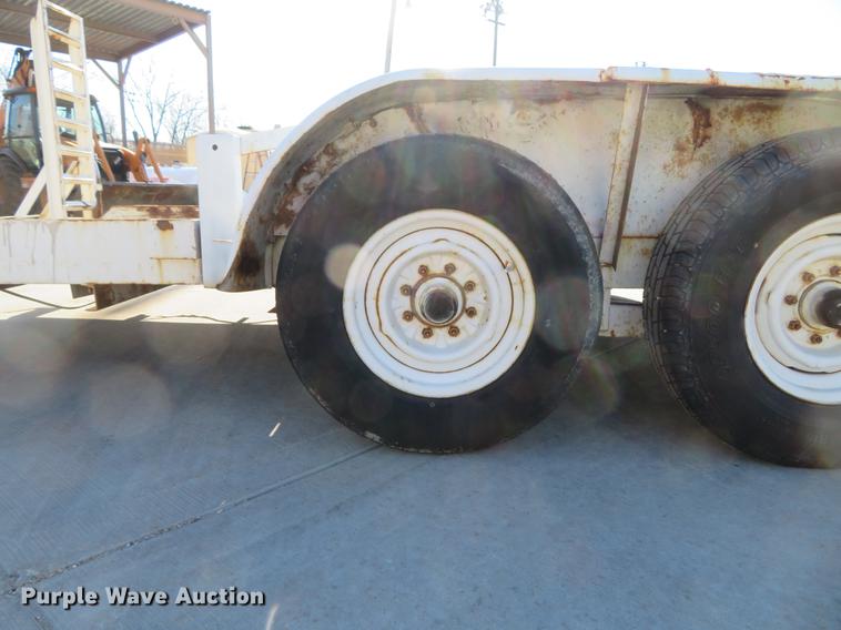 image for item DG3951 1998 Cronkite 2900E utility trailer