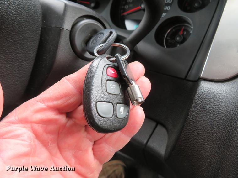 image for item DG3953 2007 Chevrolet Suburban 1500 LS SUV