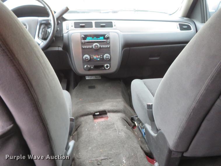 image for item DG3953 2007 Chevrolet Suburban 1500 LS SUV
