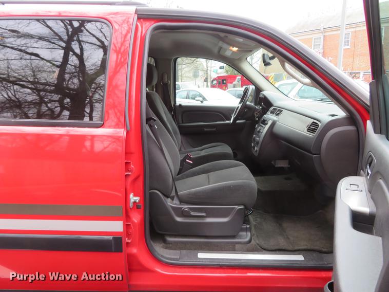 image for item DG3953 2007 Chevrolet Suburban 1500 LS SUV