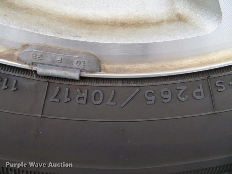 image for item DG3953 2007 Chevrolet Suburban 1500 LS SUV