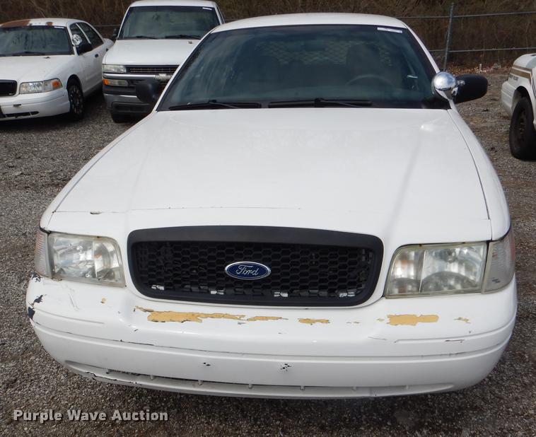 image for item DI9437 2005 Ford Crown Victoria Police Interceptor