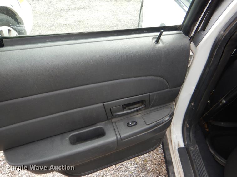 image for item DI9437 2005 Ford Crown Victoria Police Interceptor