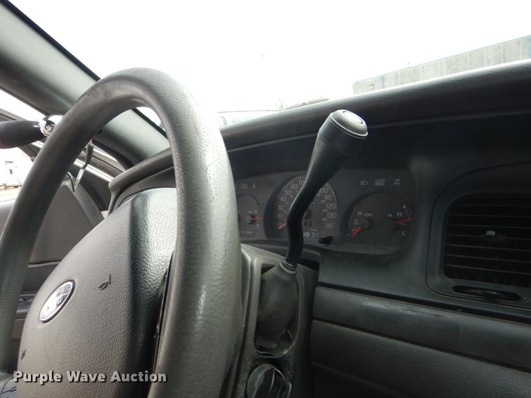 image for item DI9437 2005 Ford Crown Victoria Police Interceptor