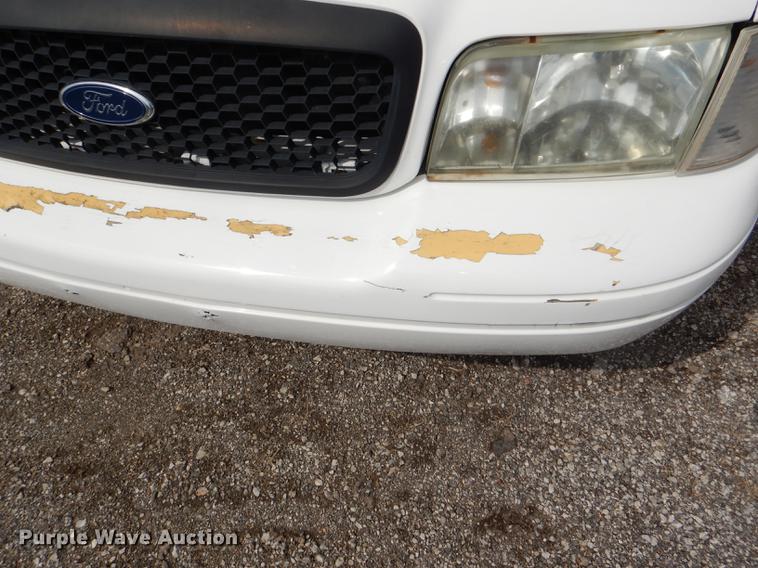 image for item DI9437 2005 Ford Crown Victoria Police Interceptor