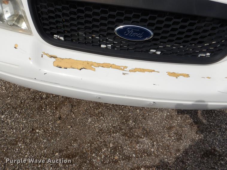 image for item DI9437 2005 Ford Crown Victoria Police Interceptor