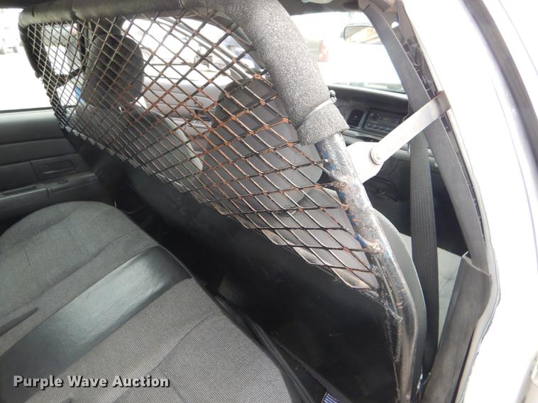 image for item DI9437 2005 Ford Crown Victoria Police Interceptor