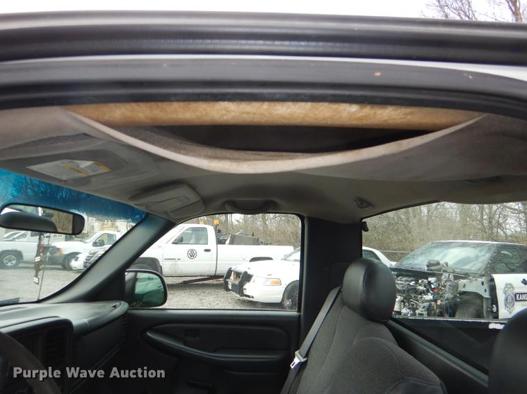 image for item DI9438 2001 Chevrolet Silverado 1500 pickup truck