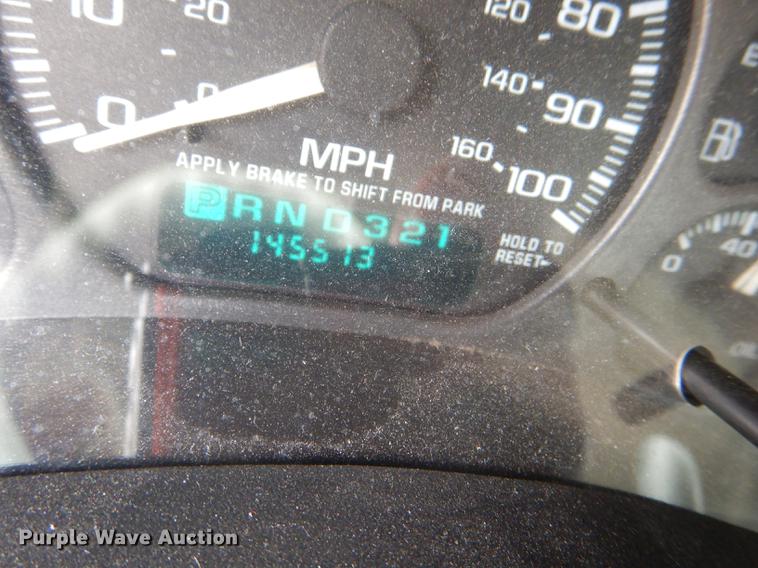 image for item DI9438 2001 Chevrolet Silverado 1500 pickup truck