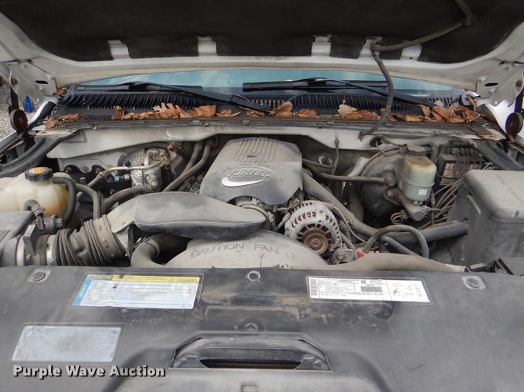 image for item DI9438 2001 Chevrolet Silverado 1500 pickup truck