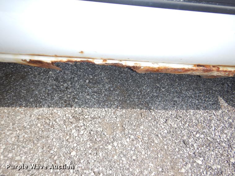 image for item DI9438 2001 Chevrolet Silverado 1500 pickup truck