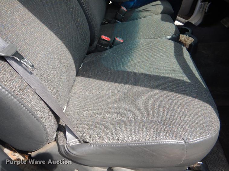 image for item DI9438 2001 Chevrolet Silverado 1500 pickup truck