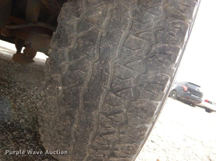 image for item DI9438 2001 Chevrolet Silverado 1500 pickup truck