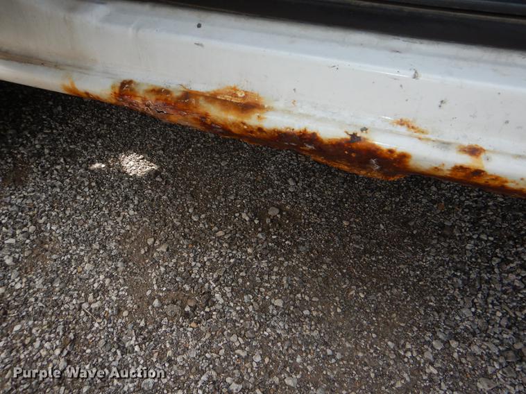 image for item DI9438 2001 Chevrolet Silverado 1500 pickup truck