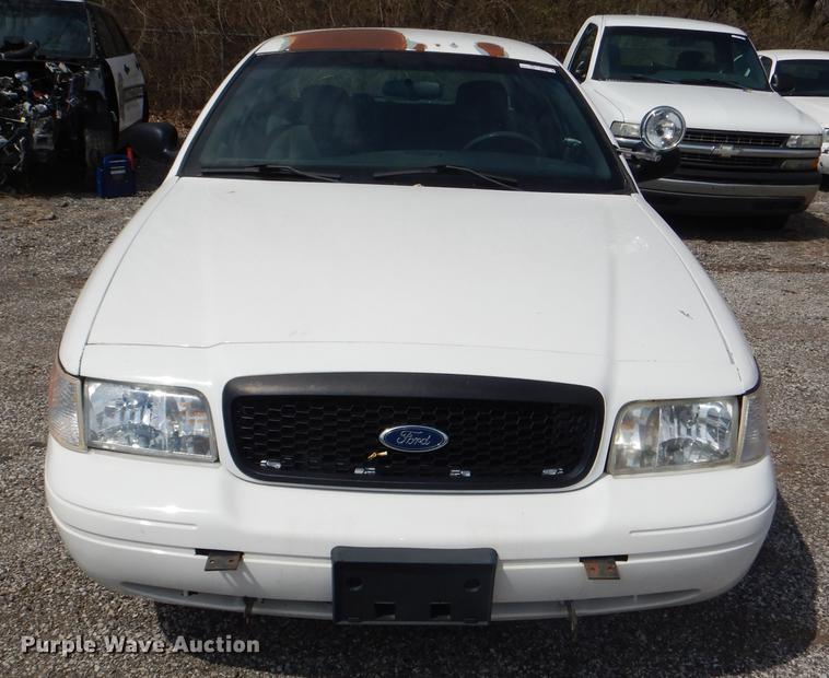 image for item DI9439 2005 Ford Crown Victoria Police Interceptor