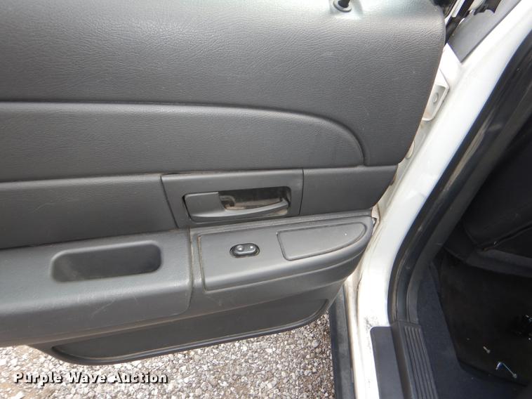 image for item DI9439 2005 Ford Crown Victoria Police Interceptor