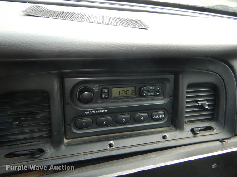 image for item DI9439 2005 Ford Crown Victoria Police Interceptor