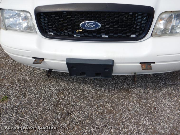 image for item DI9439 2005 Ford Crown Victoria Police Interceptor