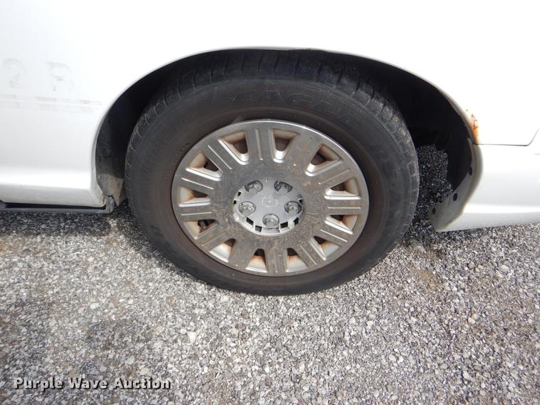 image for item DI9439 2005 Ford Crown Victoria Police Interceptor