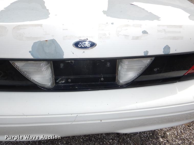 image for item DI9439 2005 Ford Crown Victoria Police Interceptor